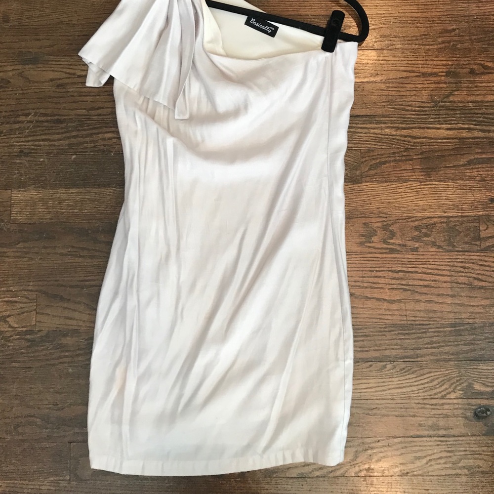 Off shoulder linen dress